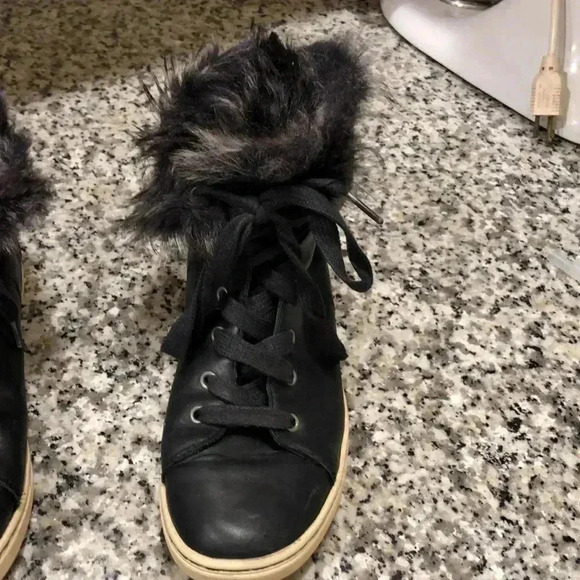 UGG Australia Croft hightop fur lined sneaker - Picture 5 of 13